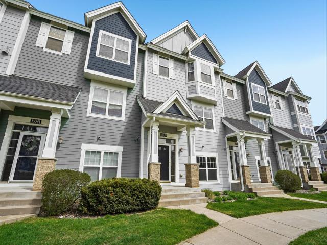 15559 Eagles Nest Way Unit 703 Apple Valley MN 55124 - MLS# 7062641