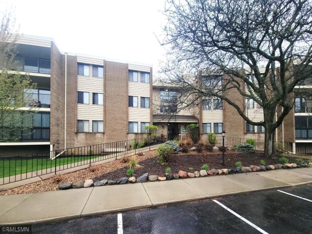1871 Silver Bell Road Unit 321 Saint Paul MN 55122 - MLS# 7062647