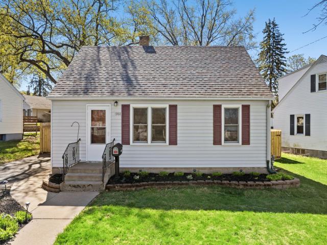 1988 Memory Lane Saint Paul MN 55109 - MLS# 7062764