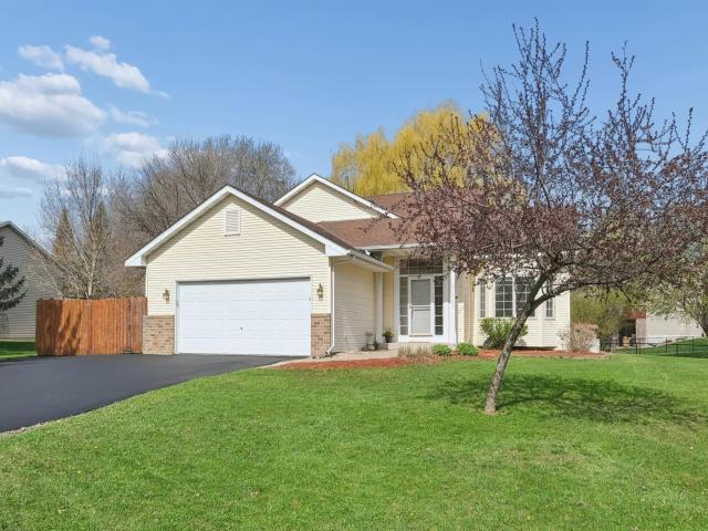 21117 Honeycomb Path Lakeville MN 55044 - MLS# 7063055