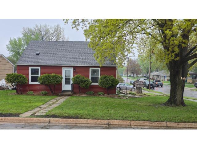 1302 W Clark Street Albert Lea MN 56007 - MLS# 7063101