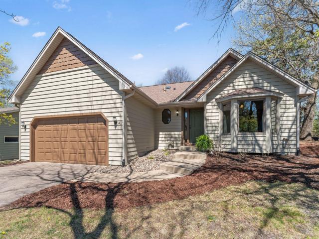 1407 Rebecca Lane Saint Paul MN 55122 - MLS# 7063204