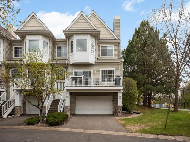 947 Fairfield Way Hopkins MN 55305 - MLS# 7063297