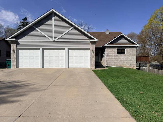 676 12th Avenue NW Saint Paul MN 55112 - MLS# 7063442