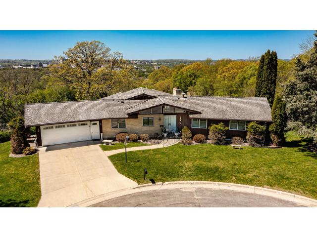 1607 Wilshire Court NE Rochester MN 55906 - MLS# 7063463