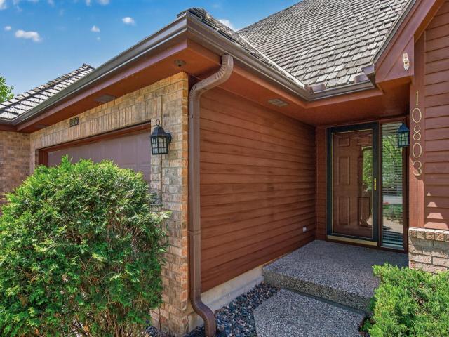 10803 57th Avenue N Plymouth MN 55442 - MLS# 7063614