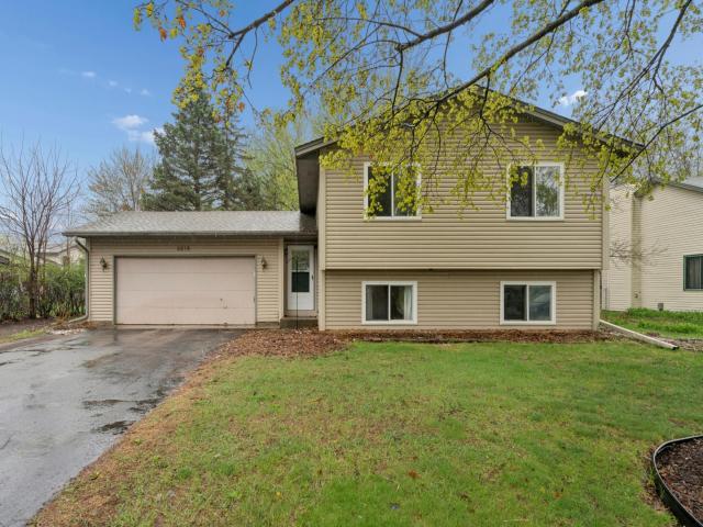 8219 Queen Avenue N Brooklyn Park MN 55444 - MLS# 7063929
