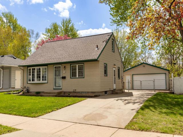 1842 17 1/2 Street NW Rochester MN 55901 - MLS# 7064070