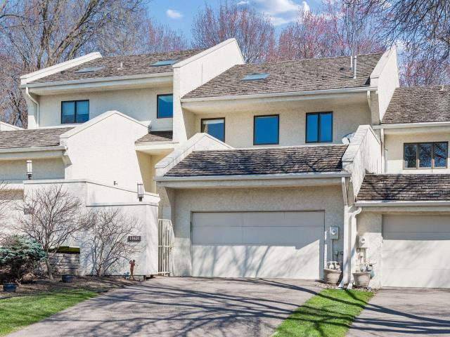 11620 Vista Drive Hopkins MN 55343 - MLS# 7064225