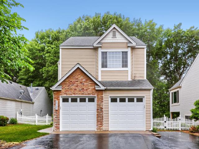 5723 Donegal Drive Shoreview MN 55126 - MLS# 7064314