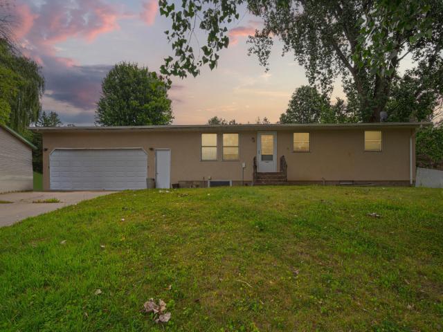 303 12th Avenue SE Faribault MN 55021 - MLS# 7064350