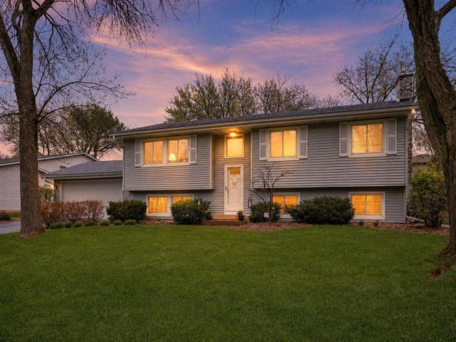 9893 Balmoral Lane Eden Prairie MN 55347 - MLS# 7064358