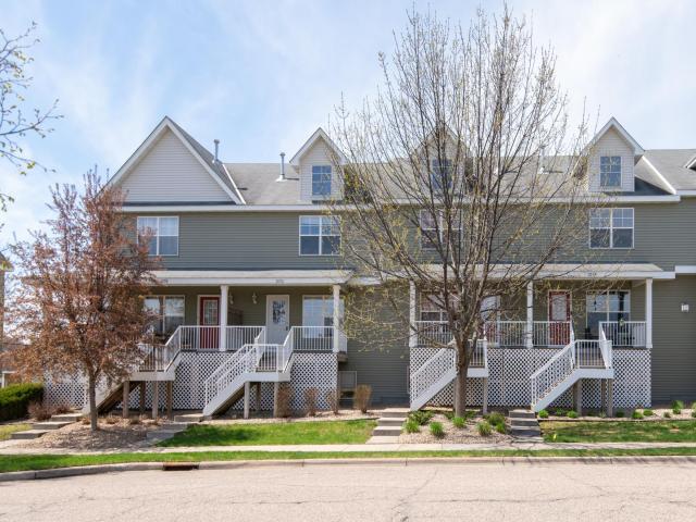 2882 Clover Ridge Drive Chaska MN 55318 - MLS# 7064360