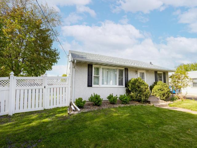 1771 Ivy Avenue E Saint Paul MN 55106 - MLS# 7064584