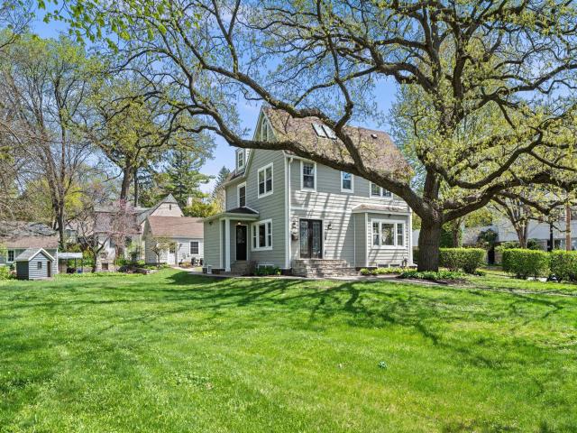 1633 E River Parkway Minneapolis MN 55414 - MLS# 7064672