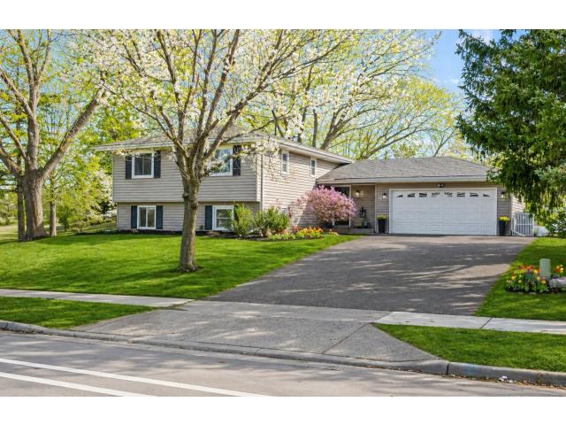 2946 Mcknight Road N Saint Paul MN 55109 - MLS# 7064869