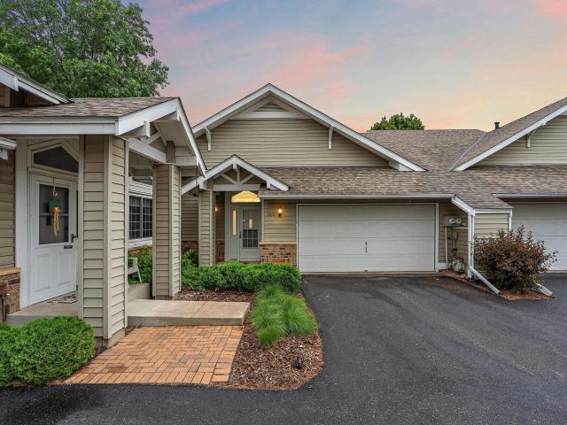 2879 Devonshire Place Saint Paul MN 55125 - MLS# 7064896