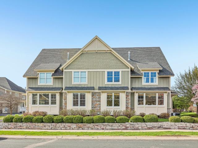 15704 Cobblestone Lake Parkway Apple Valley MN 55124 - MLS# 7065059