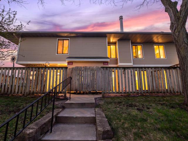 1241 Wagon Wheel Road Hopkins MN 55343 - MLS# 7065152