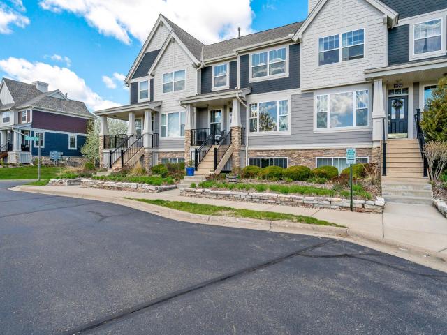 15554 Dynasty Way Unit 202 Apple Valley MN 55124 - MLS# 7065190