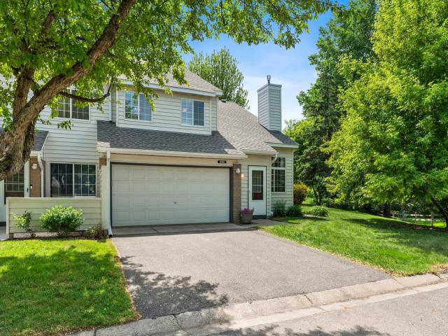 12761 Edgewater Path Apple Valley MN 55124 - MLS# 7065443