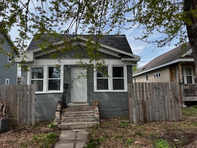 1921 Queen Avenue N Minneapolis MN 55411 - MLS# 7065470
