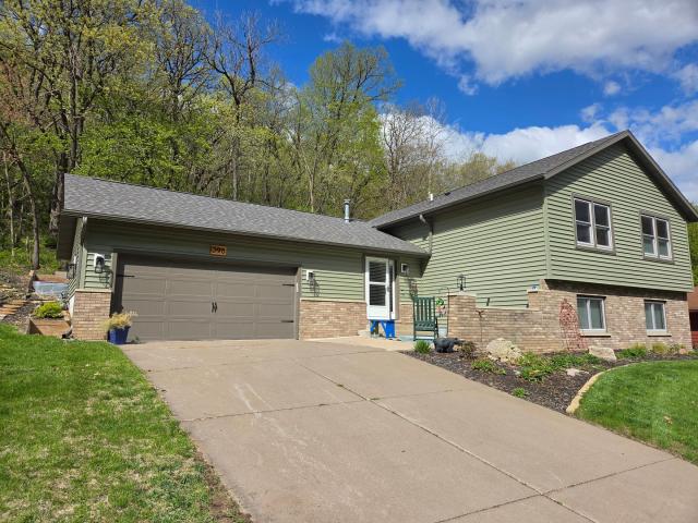 398 Pleasant Hill Drive Winona MN 55987 - MLS# 7065599