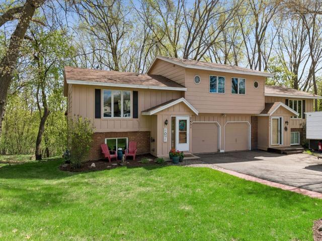 7451 Bittersweet Drive Eden Prairie MN 55344 - MLS# 7065637