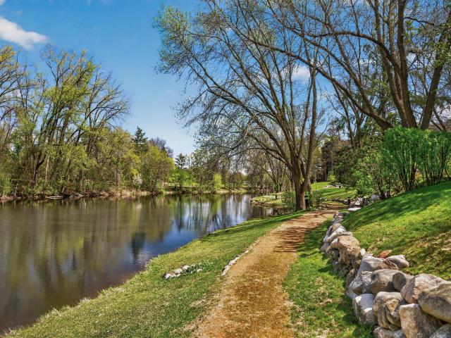 5601 Dewey Hill Road Unit 119 Minneapolis MN 55439 - MLS# 7065670