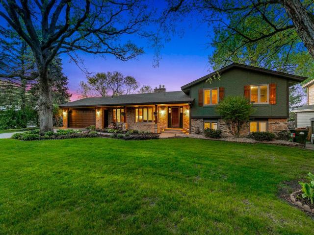 9885 Oak Shore Drive Lakeville MN 55044 - MLS# 7065807