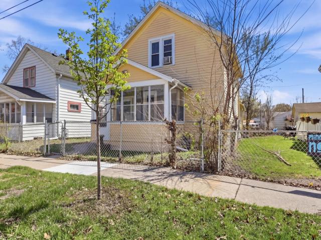 324 Van Buren Avenue Saint Paul MN 55103 - MLS# 7065848