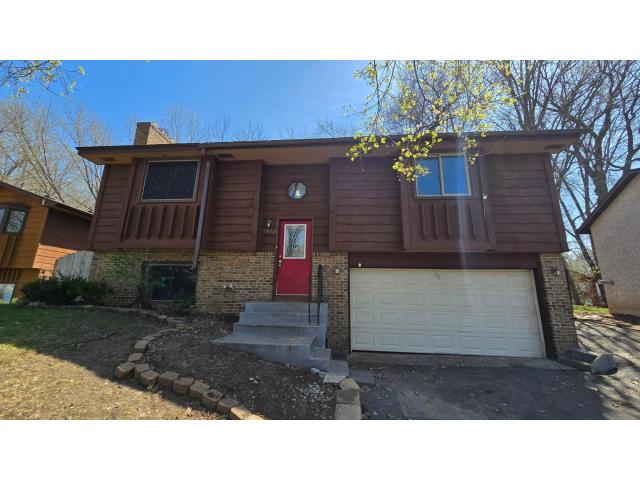 1012 104th Avenue NW Coon Rapids MN 55433 - MLS# 7065938