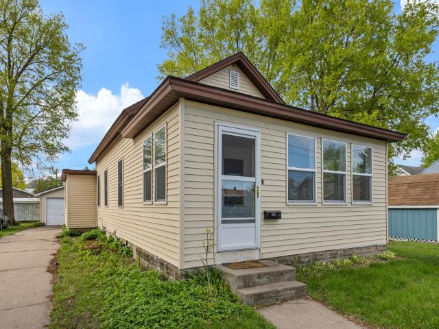 975 W 2nd Street Winona MN 55987 - MLS# 7066029