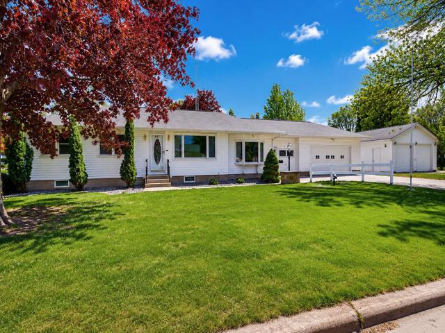 847 17th NE Owatonna MN 55060 - MLS# 7066240