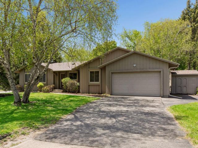 13720 Oakland Drive Burnsville MN 55337 - MLS# 7066374