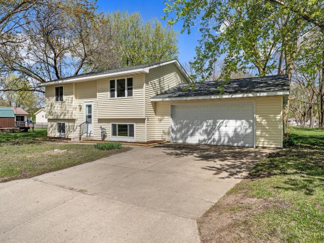 2333 4th Avenue NW Owatonna MN 55060 - MLS# 7066477