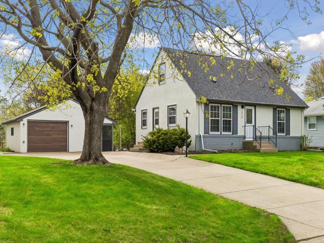 2216 Thorndale Avenue Saint Paul MN 55112 - MLS# 7066579