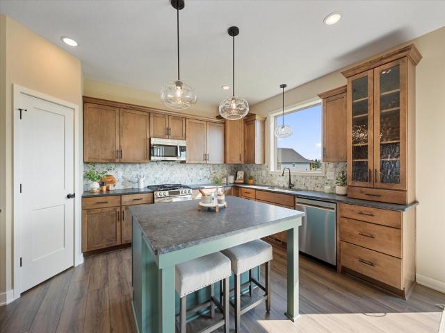 17788 Embers Avenue Lakeville MN 55044 - MLS# 7066749