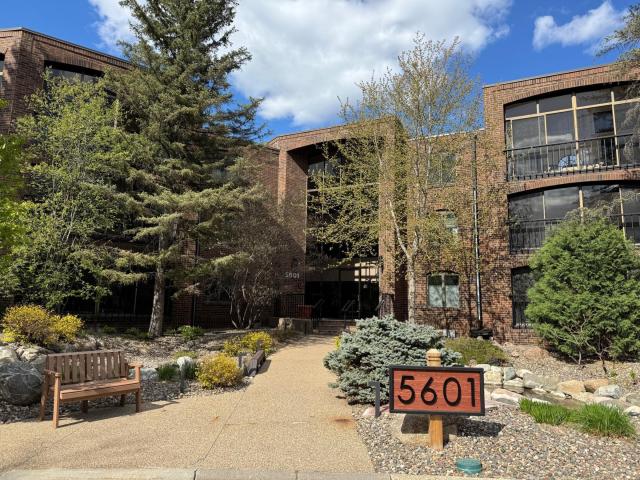 5601 Dewey Hill Road Unit 220 Minneapolis MN 55439 - MLS# 7066791
