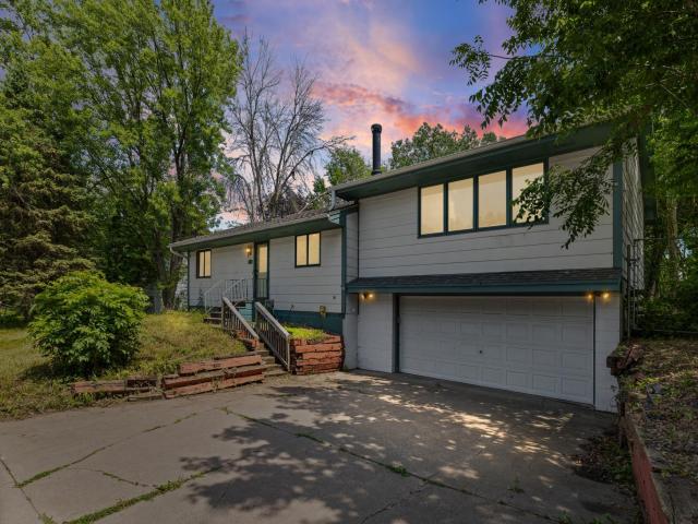 806 Parkway Drive Saint Paul MN 55106 - MLS# 7067094