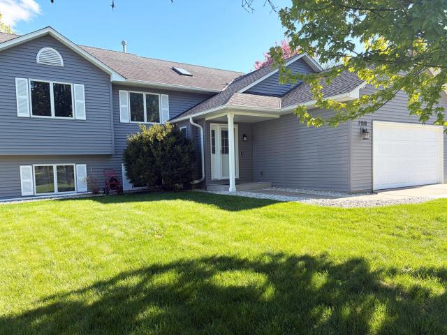 7910 166th Street W Lakeville MN 55044 - MLS# 7067111