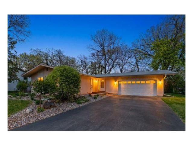 2119 Violet Lane Saint Paul MN 55112 - MLS# 7067155