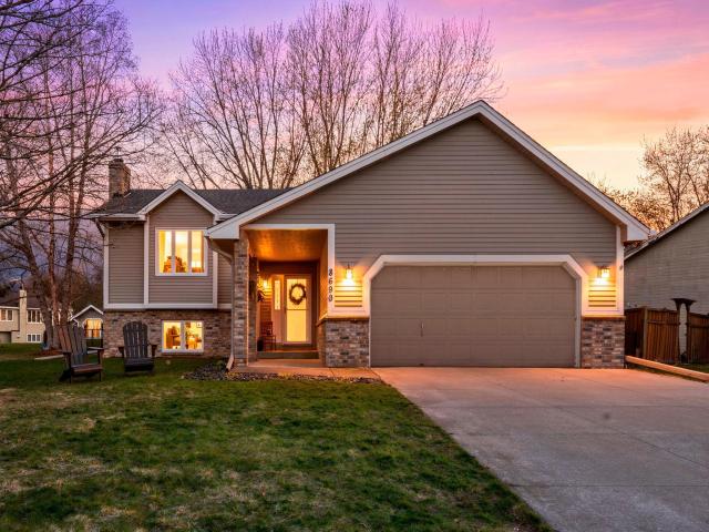 8690 Chanhassen Hills Drive N Chanhassen MN 55317 - MLS# 7067317