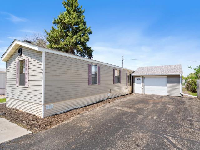2210 Sundet Lane Faribault MN 55021 - MLS# 7067438