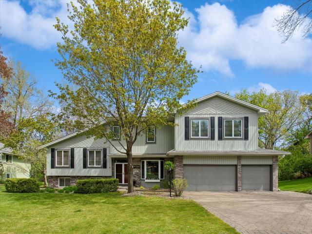 412 E 135th Street Burnsville MN 55337 - MLS# 7067573