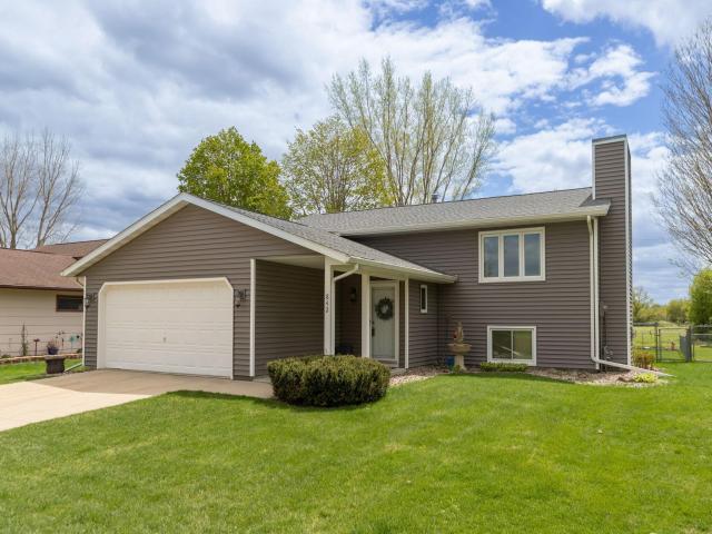 842 26th Street SE Rochester MN 55904 - MLS# 7067678
