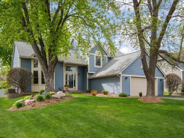 12711 Edinborough Way Saint Paul MN 55124 - MLS# 7067741