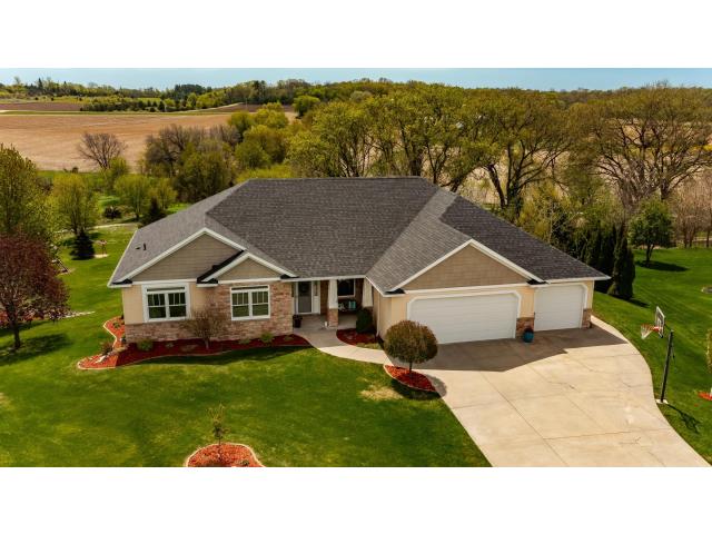 1020 Istas Lane SW Oronoco MN 55960 - MLS# 7067780