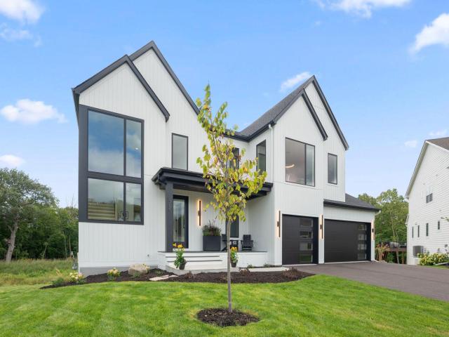 705 Ensconced Way Chaska MN 55318 - MLS# 7067820