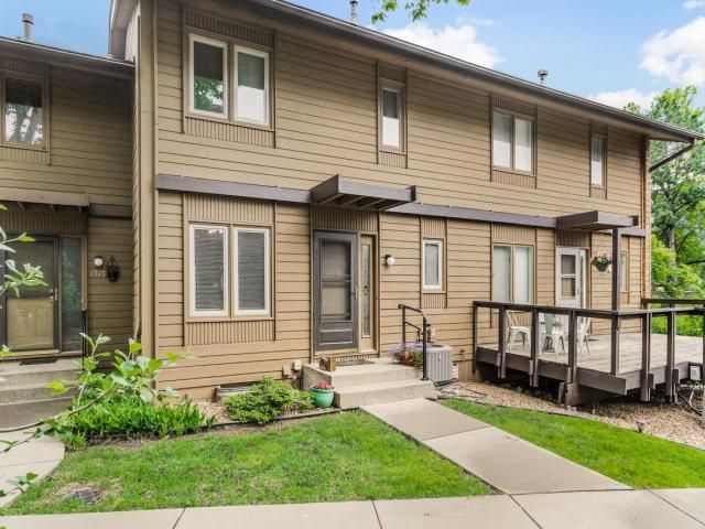 1217 Brighton Square Saint Paul MN 55112 - MLS# 7067899